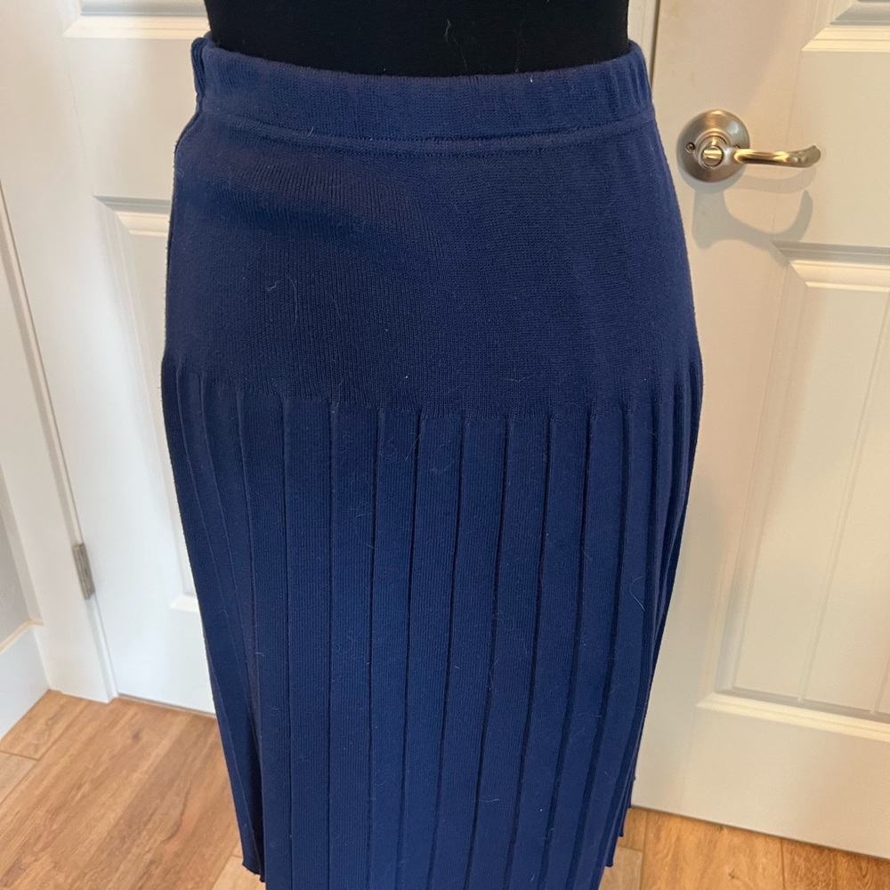 Blue Midi Pencil Skirt with Pleats for Work
